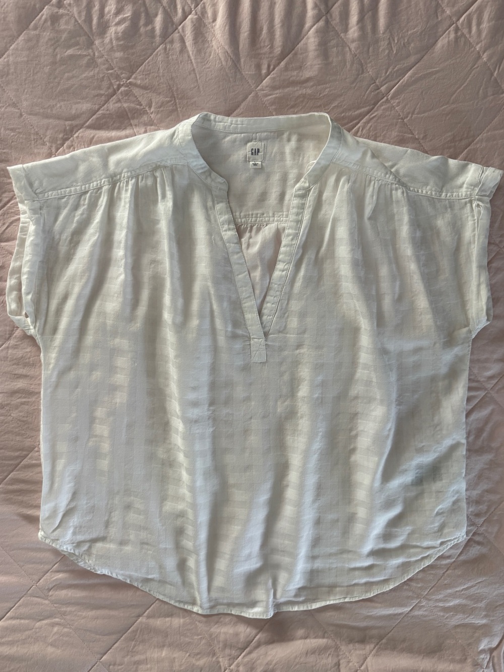 GAP White Split-Neck Short Sleeve Blouse